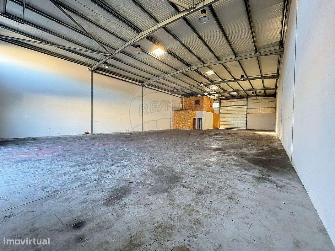 Armazém  para arrendamento - Grande imagem: 4/14