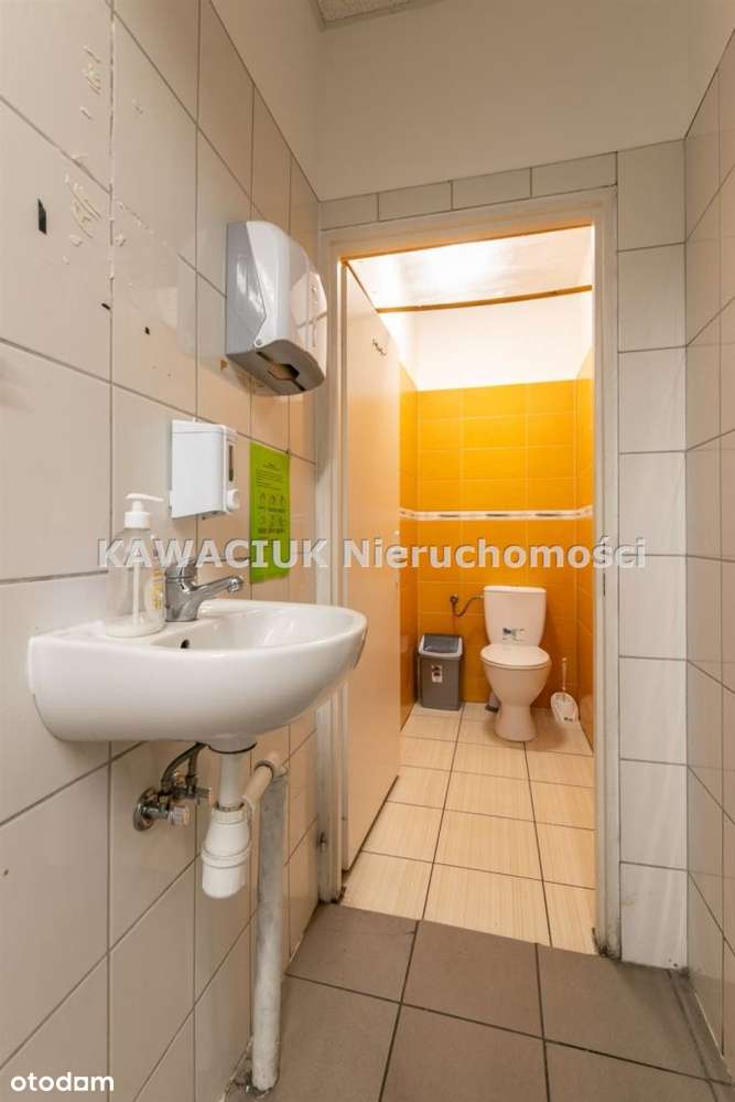 Dom wolnostojący zaadoptowany na cele usługowe-10