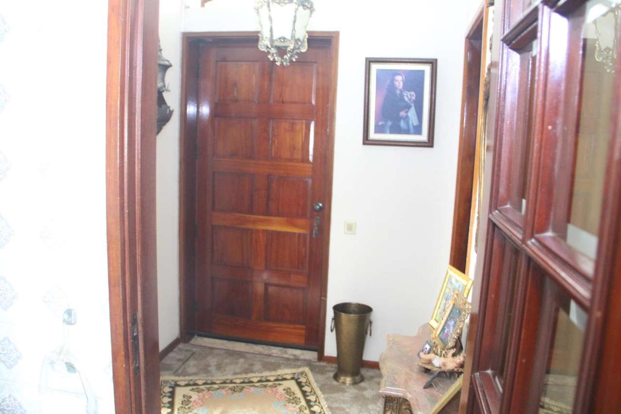 Moradia 4 Frentes lote com 980m2-54