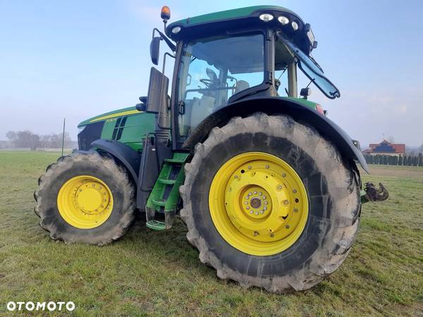 John Deere 7230R - 4