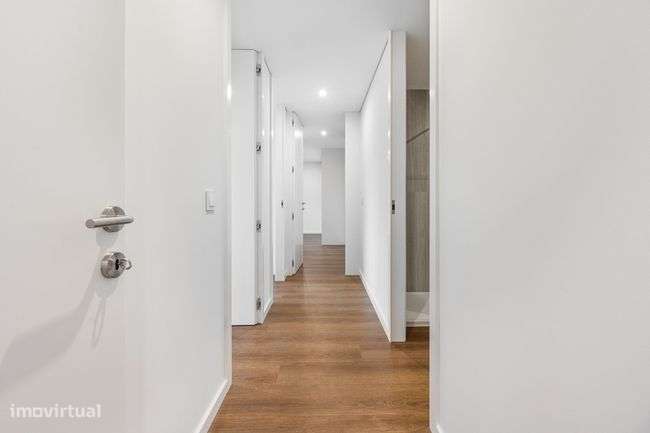 Apartamento T3 Novo  em Ferreiros-10