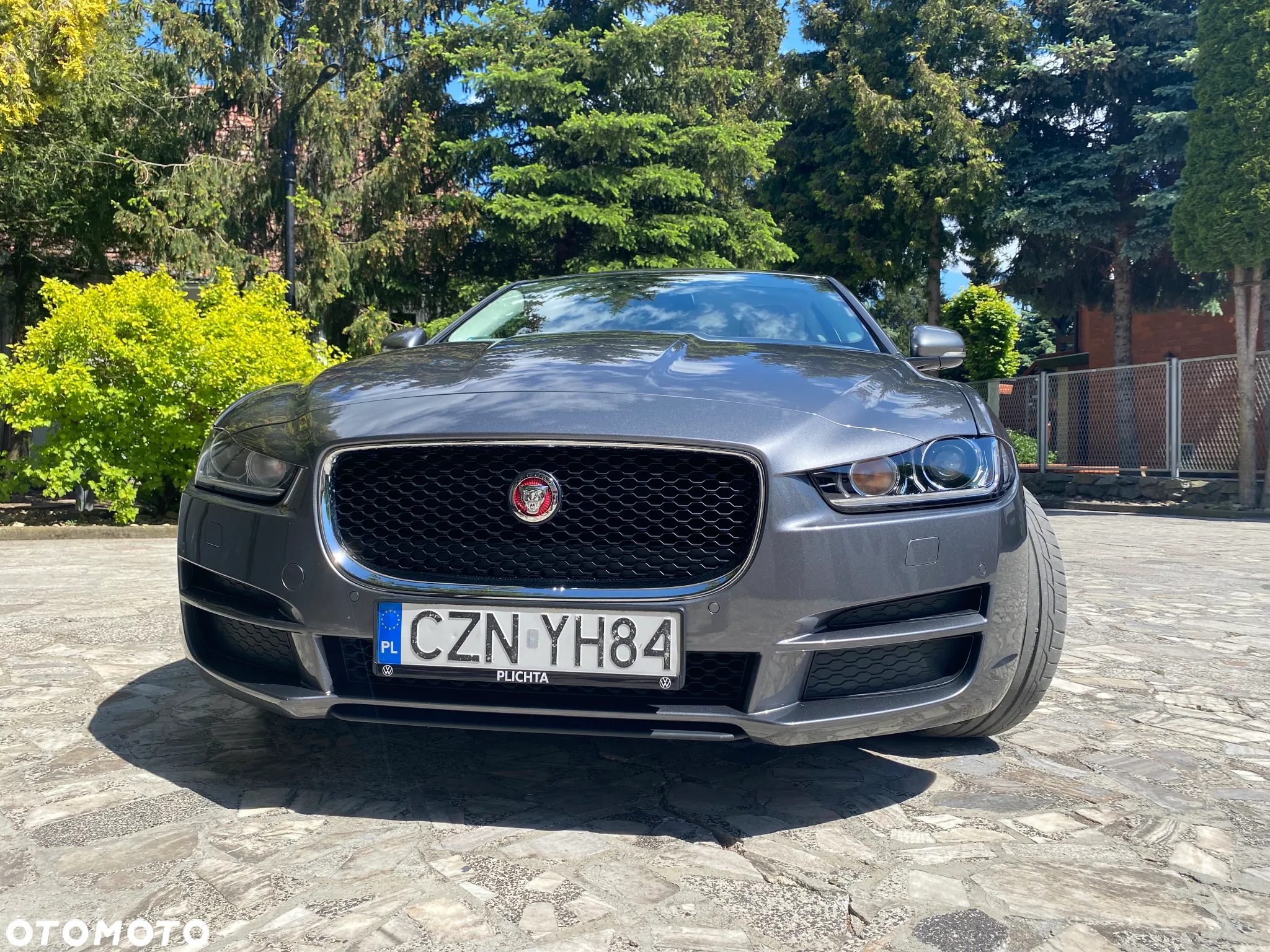 Jaguar XE E-Performance Prestige - 4