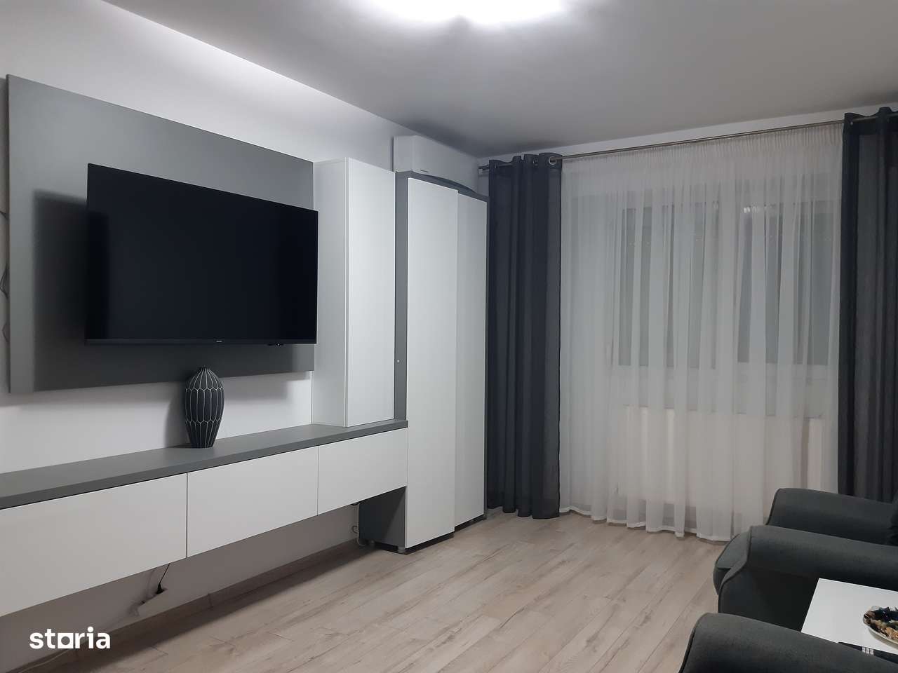 Apartament 2 camere decomandat, balcon, terasa parcare  capat Nicolina - Imagine principală: 3/10
