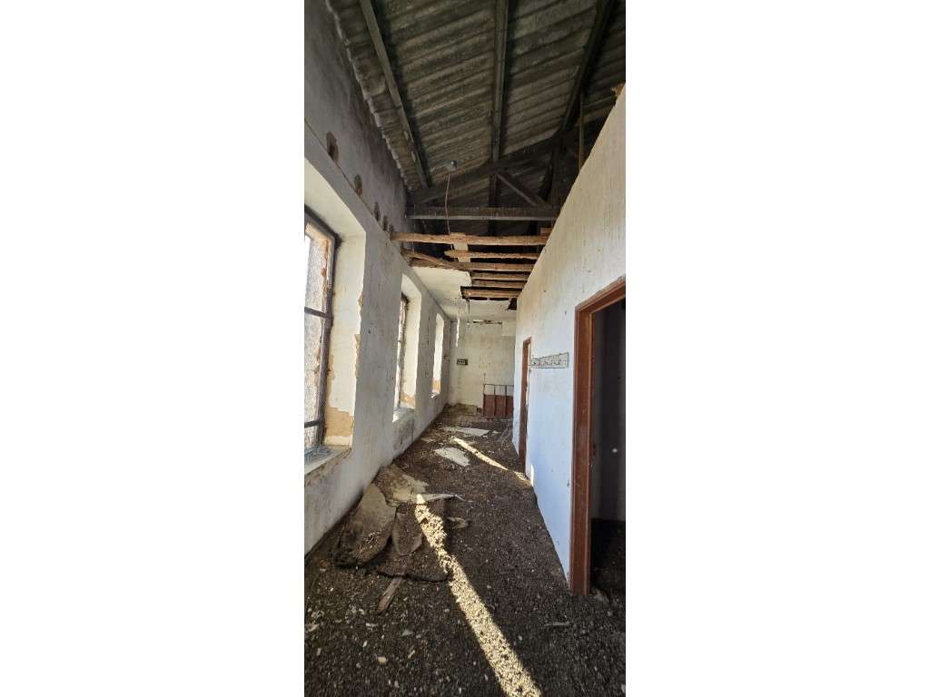 PRÉDIO (3 Pisos)-13