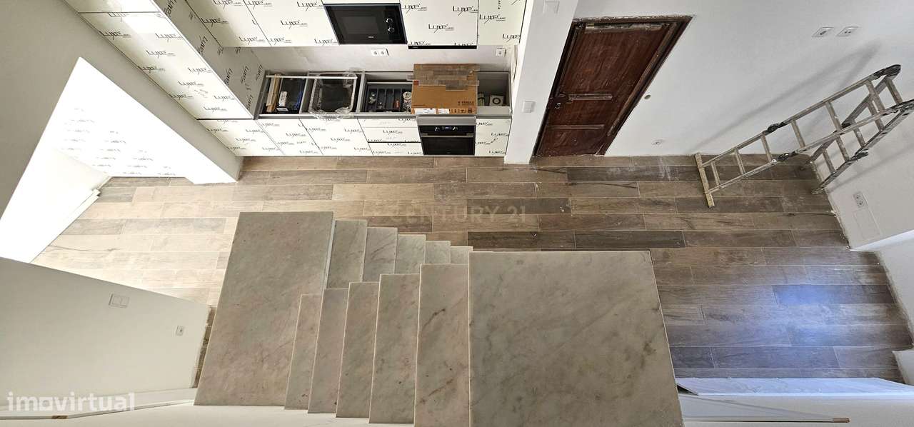 Moradia T2 + 1 no coração do bairro da Ajuda-27