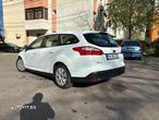 Ford Focus 1.6 TDCi DPF Ambiente - 3