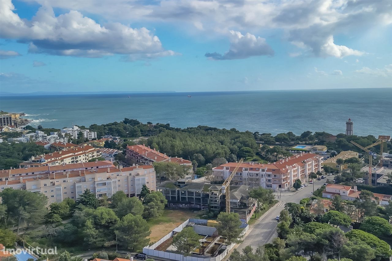 Apartamento de 8 assoalhadas na Costa Da Guia