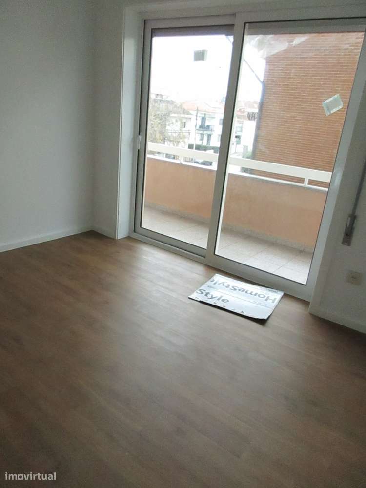 T3 Aguas Santas, Corim com garagem box-6