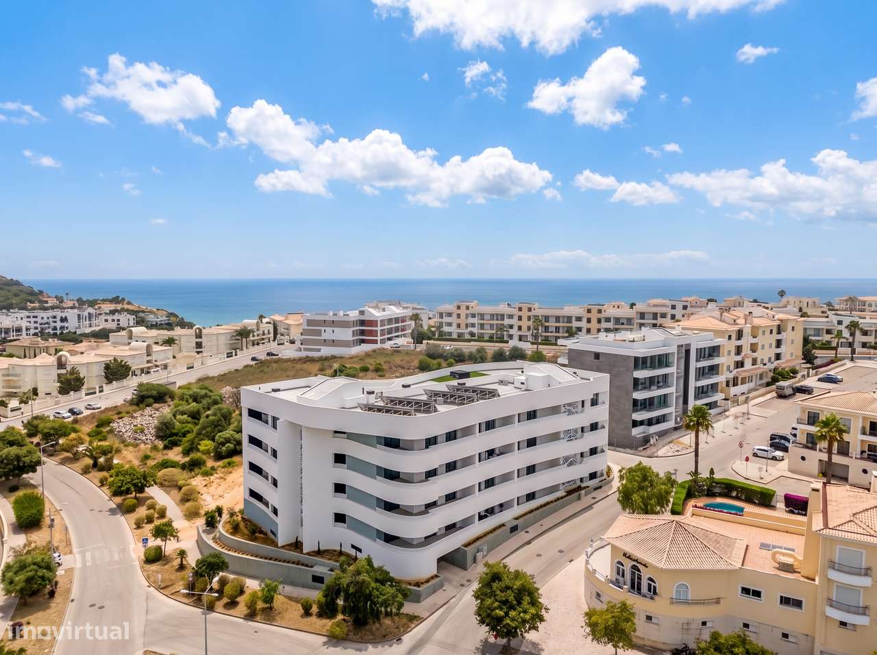 Apartamento T2 de Luxo no The Leaf — a 200 m da Praia do Porto de Mós,-7
