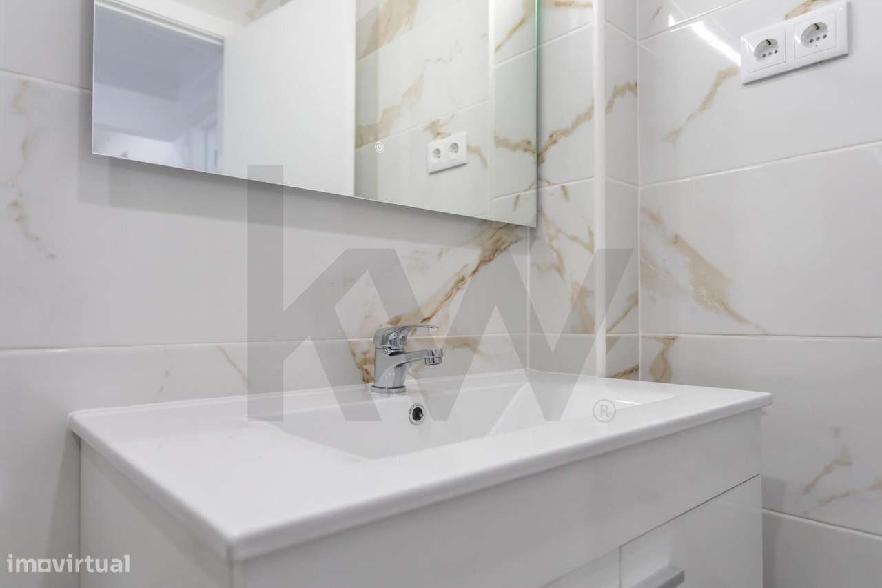 Apartamento T3, Amora, Seixal-18