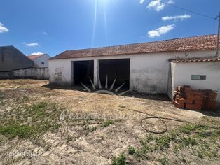 Terreno para Construção com 2 Armazéns - Grande imagem: 2/12