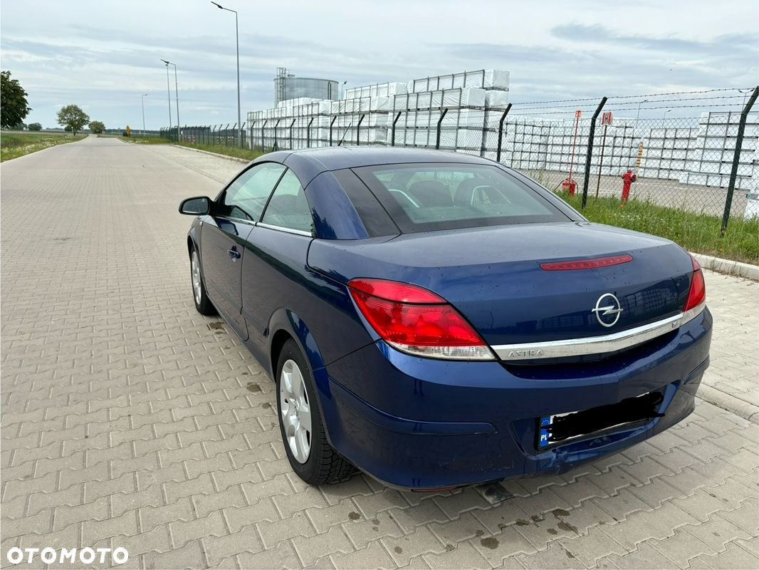 Opel Astra GTC 1.6 Edition - 6