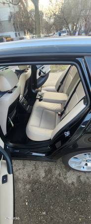 BMW Seria 3 320d Touring Luxury Line - 2