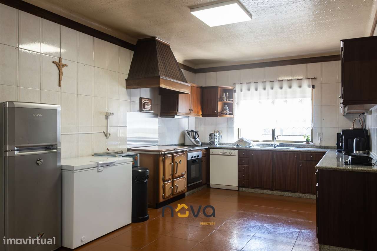 Moradia T4 em Mujães, Viana do Castelo-21