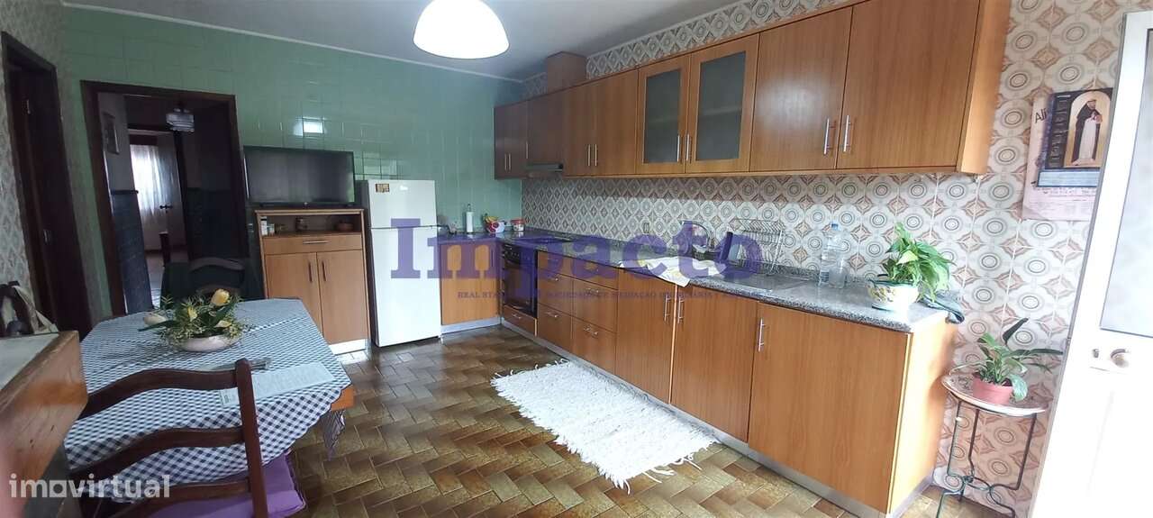 Moradia T3 isolada em Fajões, Oliveira de Azeméis - Grande imagem: 4/33