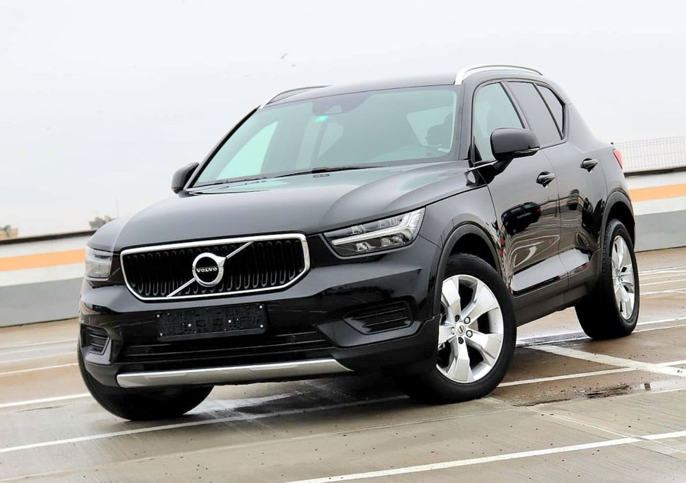 Volvo XC40 D3 AWD Momentum 2019