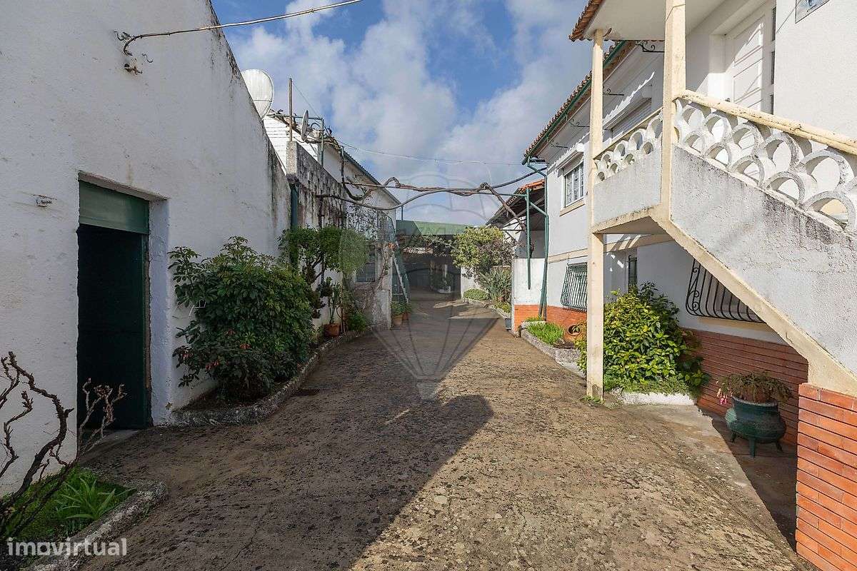 Moradia T4 para venda-6