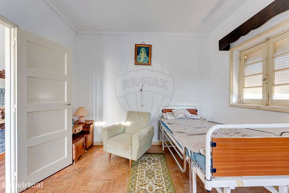 Moradia T6 | 2 Andares com Utilização Independente | Lote 1048m2-10