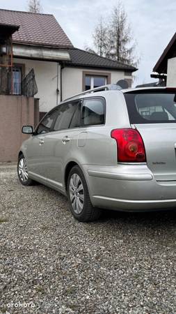 Toyota Avensis 2.0 D-4D Sol - 12