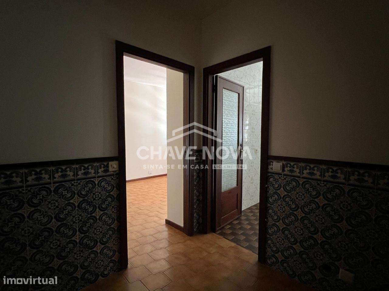 Apartamento T1 em Santa Marinha-3