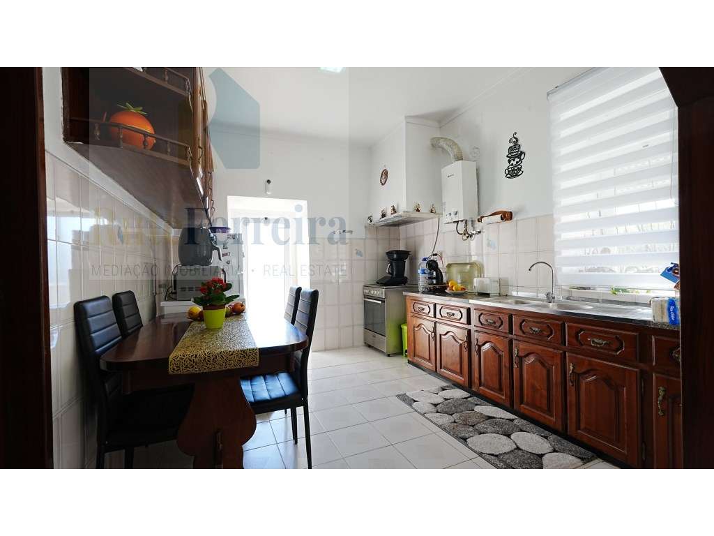 Moradia Térrea com Anexo Independente em Ribamar - Lourinhã-12