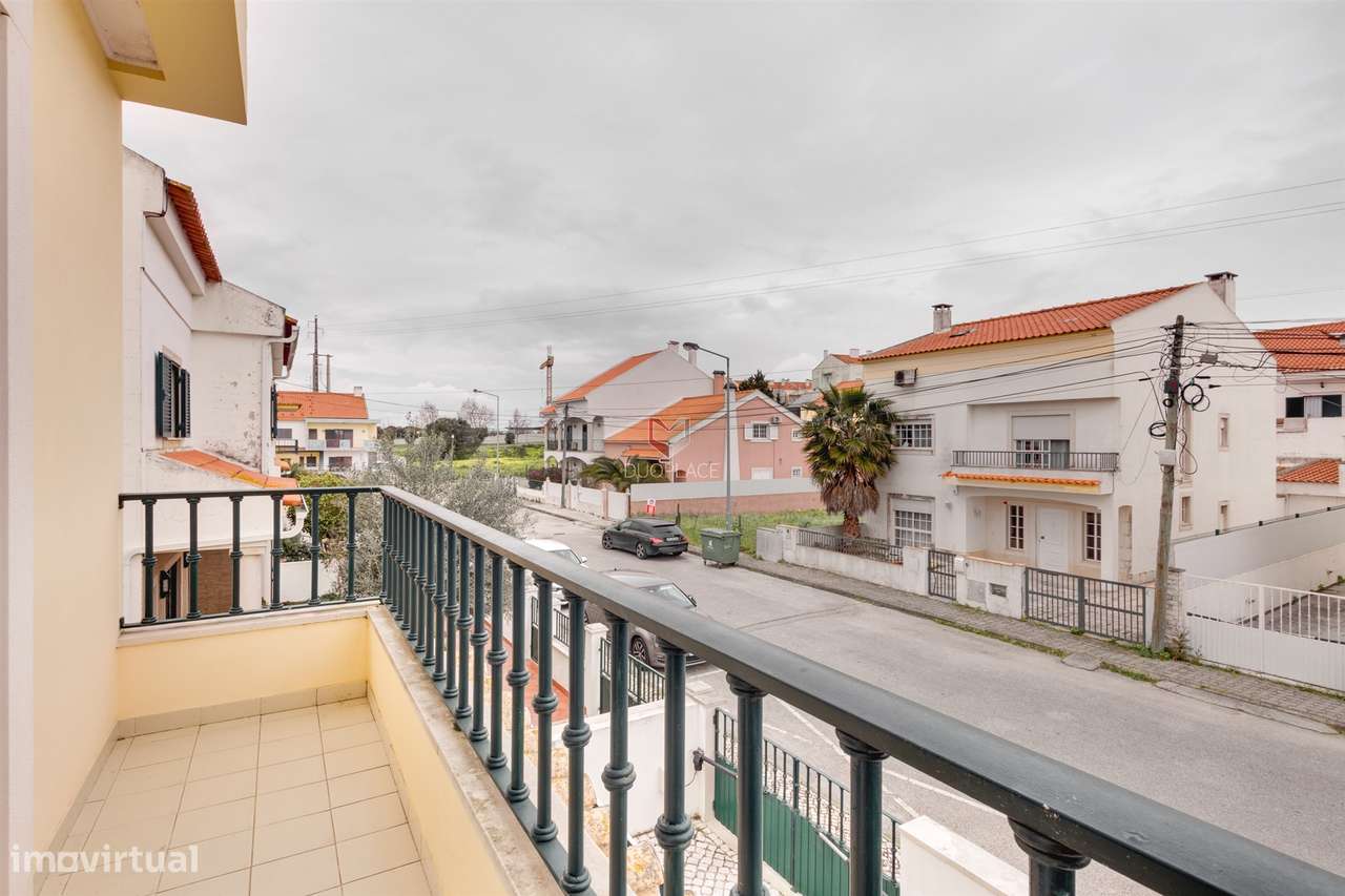 Moradia Premium T4 com Sótão, Ginásio, Garagem e Excelentes Áreas | Mo-23