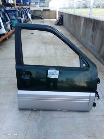 Porta frente direita Nissan Terrano 2003 - 1