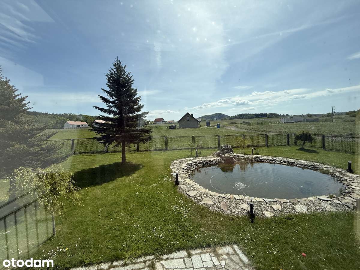 Dom wolnostojący z piękna działką we wsi Jabłów-14