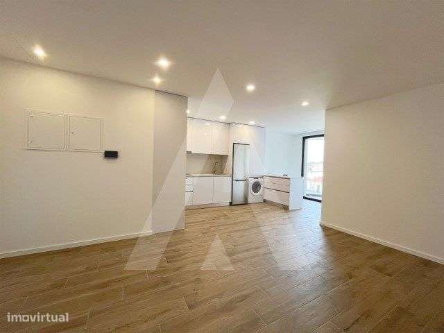 Apartamento T2 como novo a - Grande imagem: 1/16
