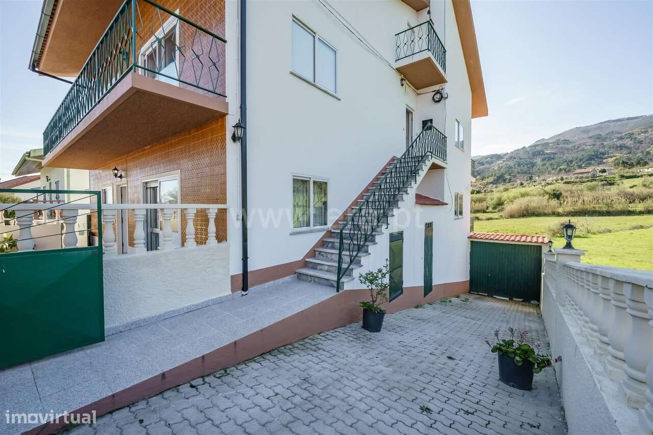 Moradia Isolada T5 / Covilhã, Teixoso-8