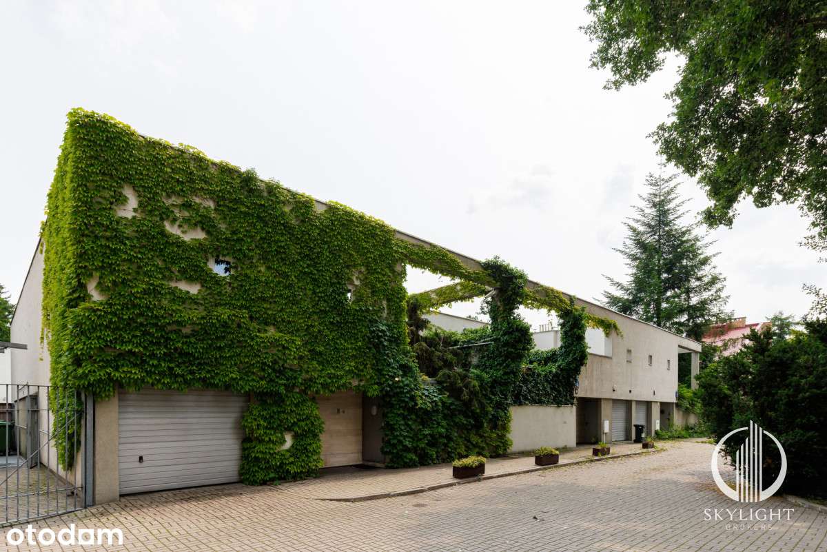 Dom w zabudowie segmentu-18