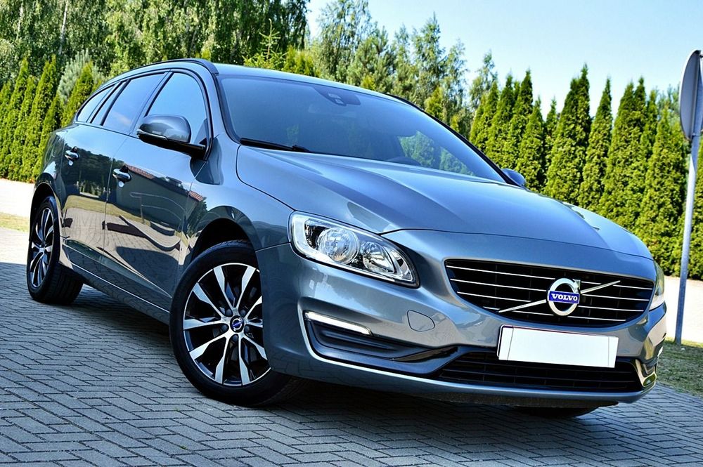 Volvo V60 I D2 Kinetic 2018
