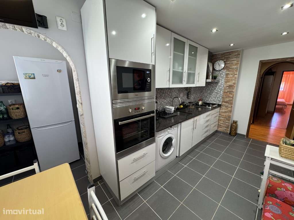 T2 Alfornelos - Arrendar - Grande imagem: 4/12