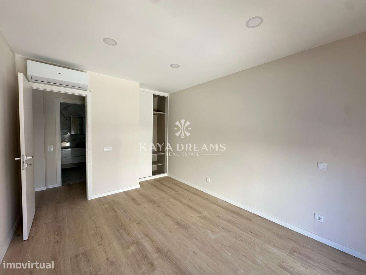 Moradia T5 com Piscina - Nova a estrear em Torres Vedras-28