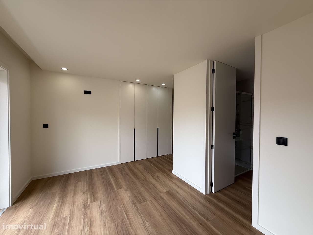 Apartamento T 3  com boas áreas remodelado junto à praia-8