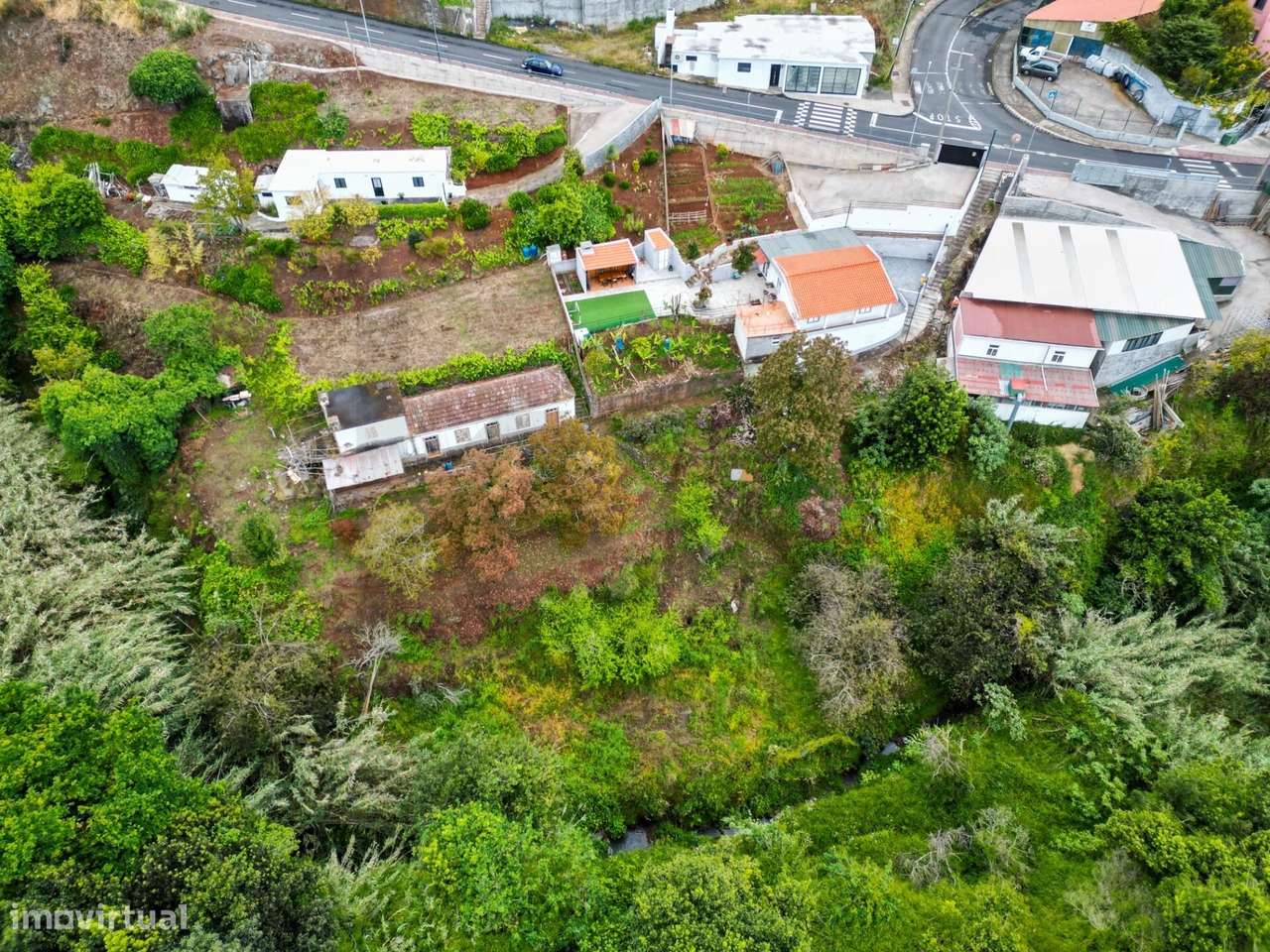 Oportunidade de Investimento em Caniço (Abegoaria): Terreno de 2.324 m-17