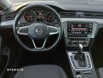 Volkswagen Passat 2.0 TDI EVO Essence DSG - 29