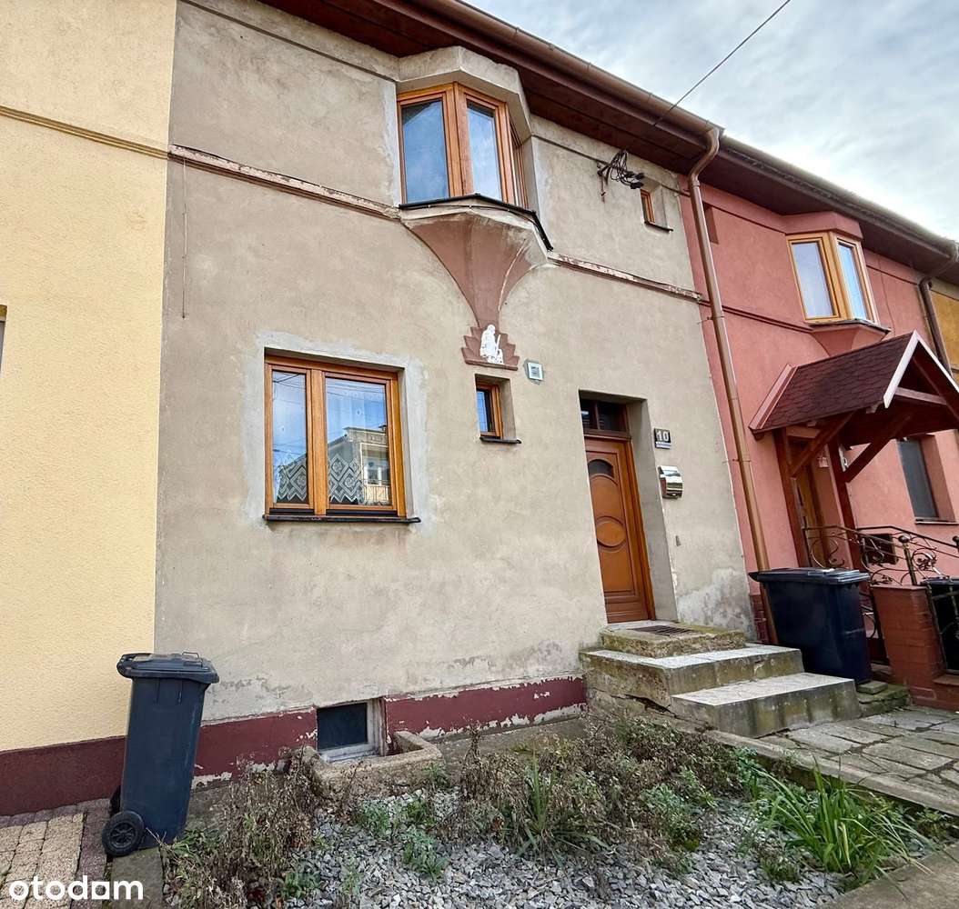 Dom w zabudowie szeregowej PACZKÓW-2