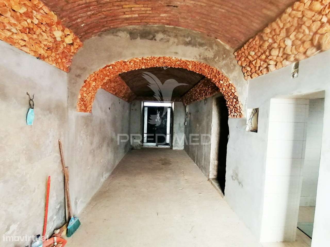 Moradia para restauro em Olhão - Grande imagem: 5/7