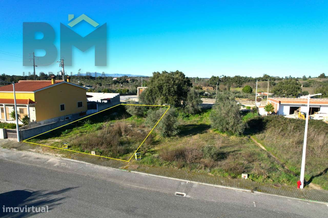 Terreno Para Construção  Venda em Escalos de Cima e Lousa,Castelo Bran - Grande imagem: 1/5