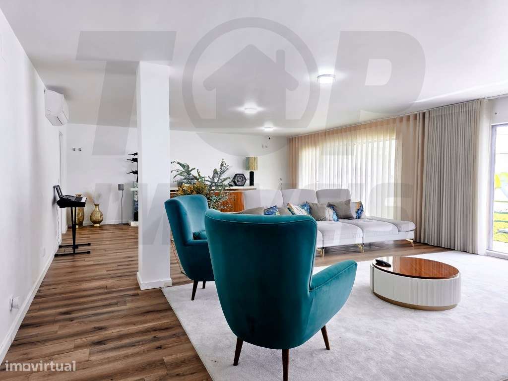 Moradia de Luxo V6 com Piscina, Terraço e Acabamentos de Alta Quali...-31