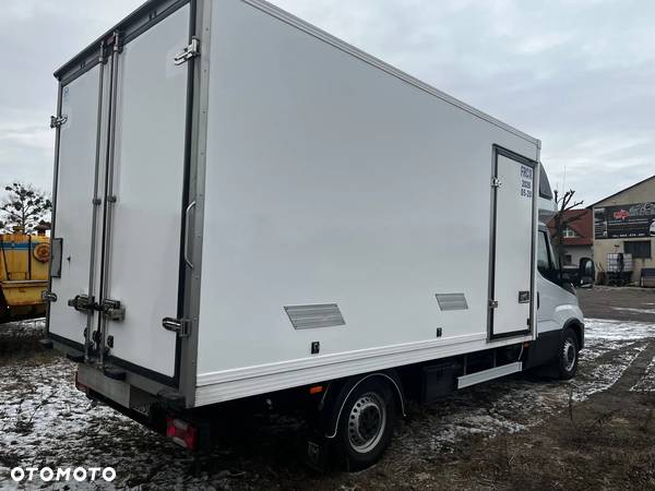 Iveco 35S180 - 8