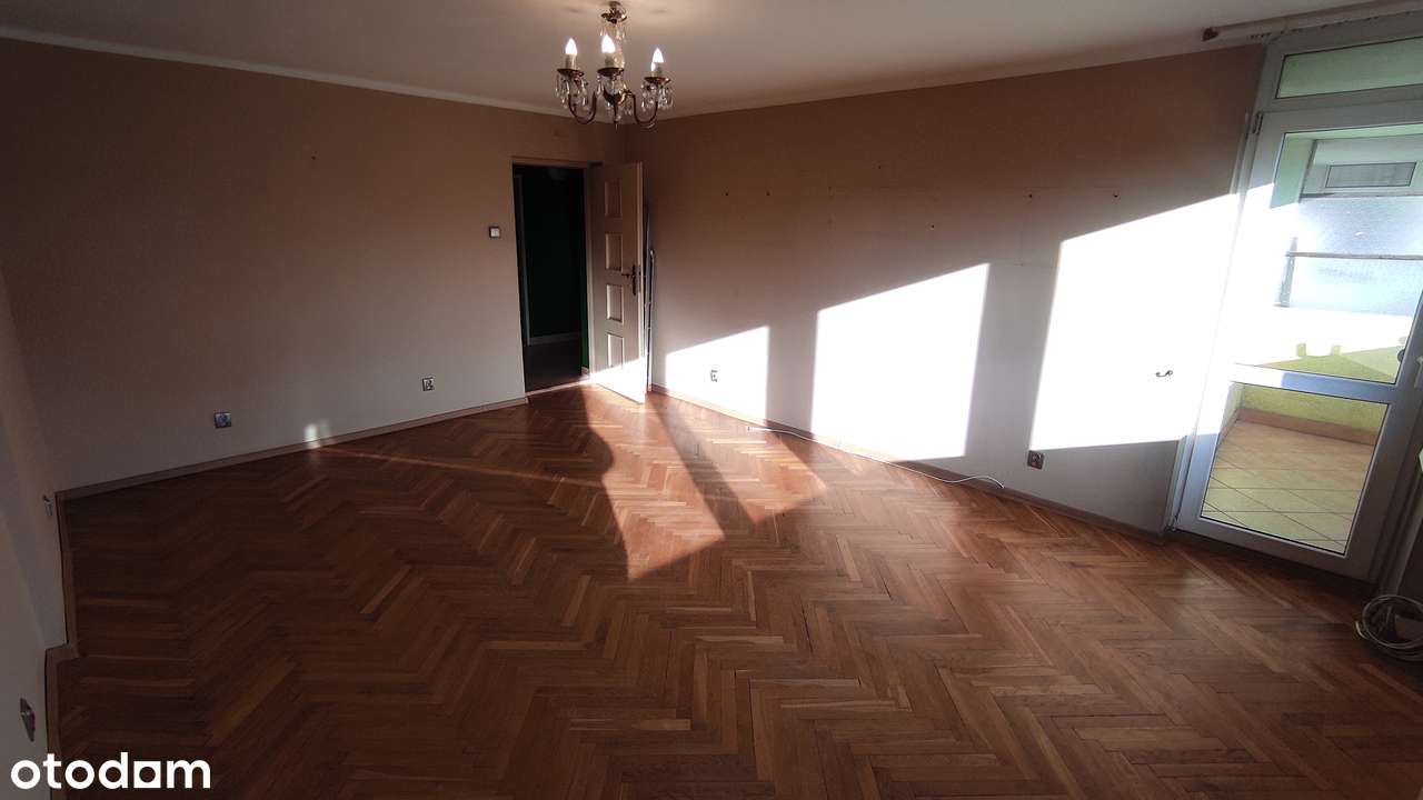 64 m2, 3 pok. 2 p. w niskim bloku, extra lokalizacja, b.dobra cena !-6