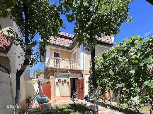 Vila individuala, 190 mp, 8 camere, garaj, curte, zona Lipovei-Timisoa - Imagine principală: 1/14