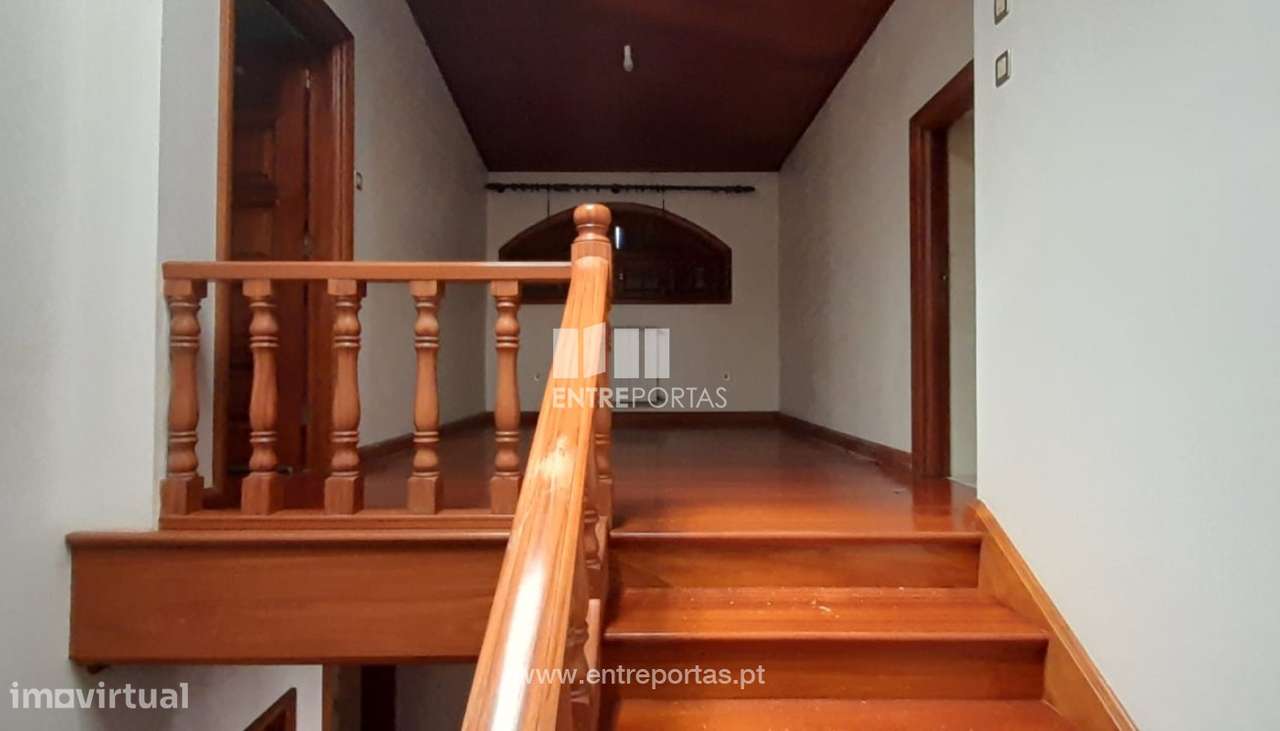 Venda de Moradia V4 no centro da cidade, Póvoa de Varzim - Grande imagem: 4/18