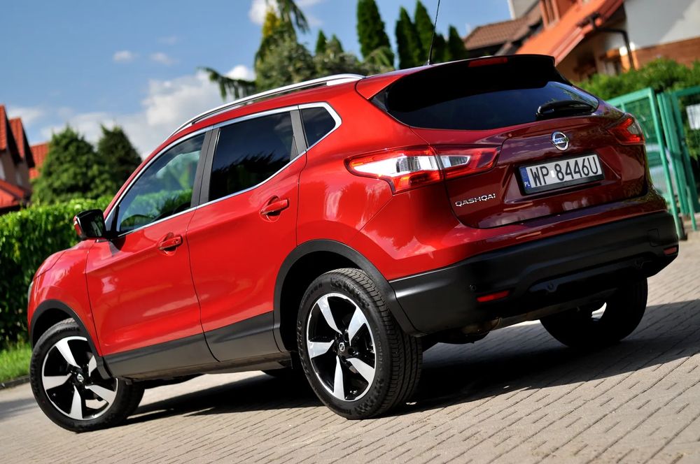 Nissan Qashqai II (2013-2021) 1.6 DIG-T N-Connecta 2016