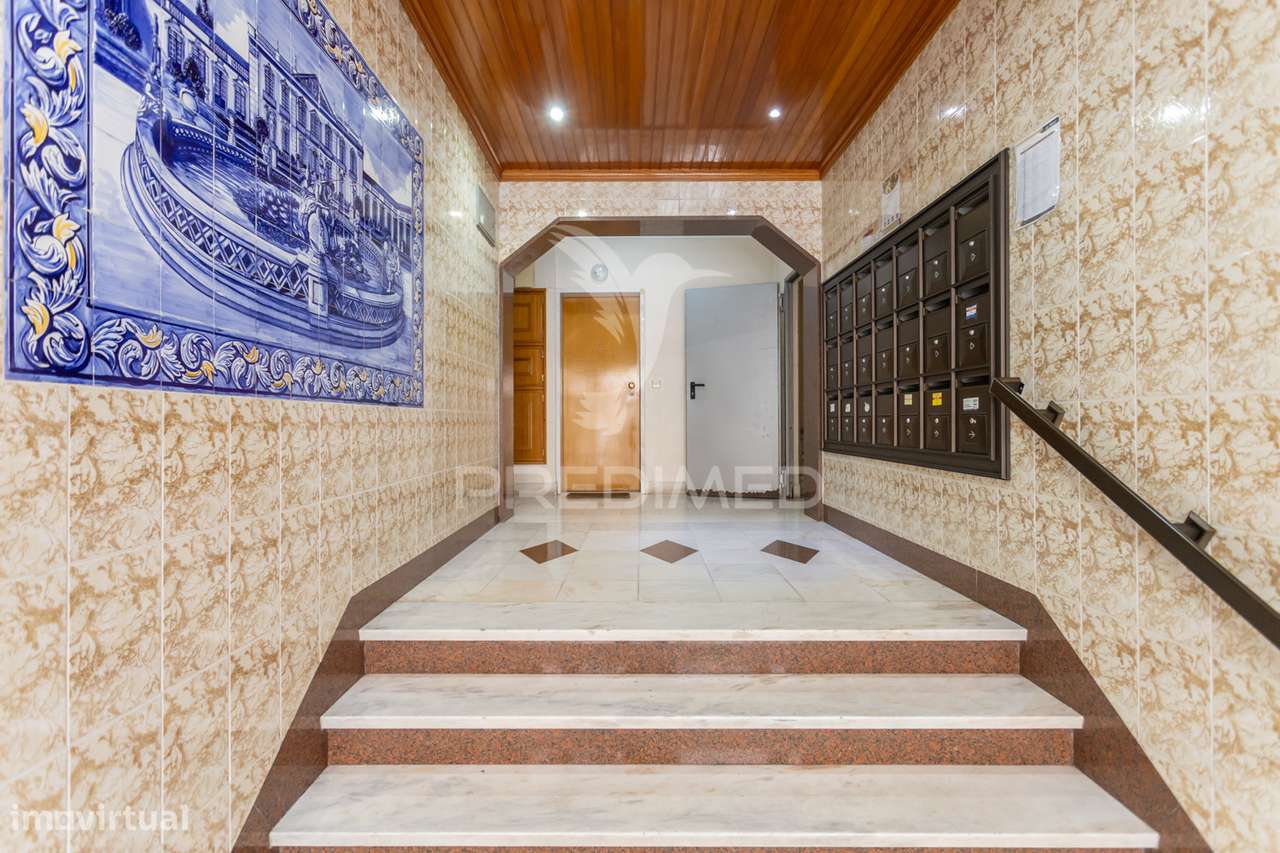 Apartamento T2-3Ass. Queluz Junto à Estação - Grande imagem: 4/29