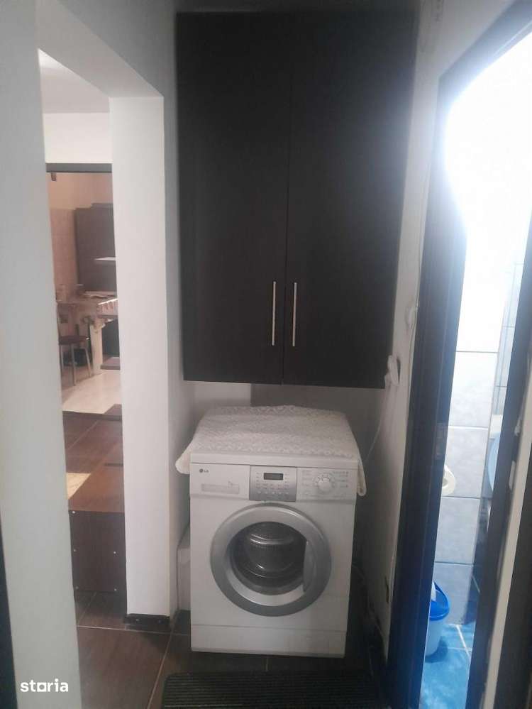 Apartament 3 camere zona Imparat Traian , etaj 3 , decomandat - Imagine principală: 5/5