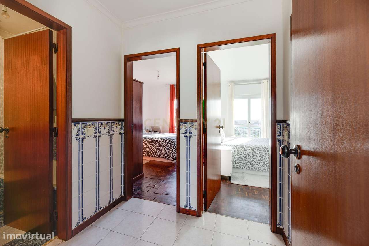 Apartamento T3 à Venda – Rio de Mouro-13