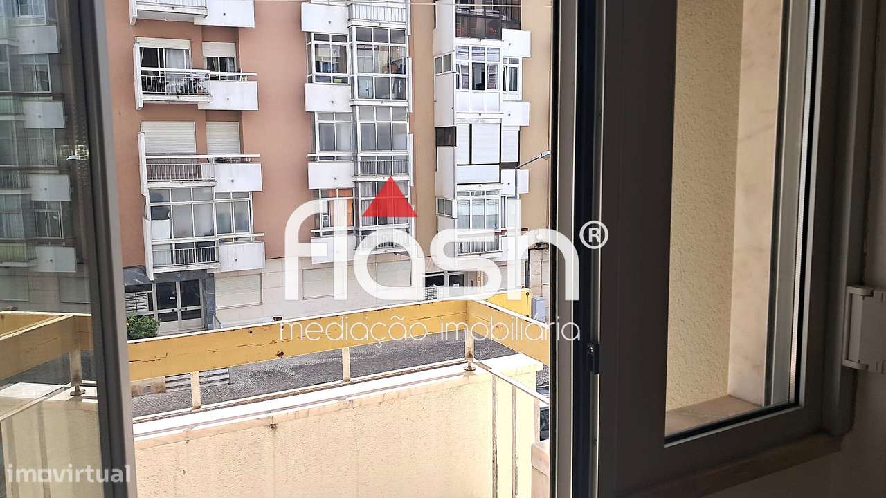 T2 Remodelado com elevador e arrecadação na Figueirinha -Oeiras-23